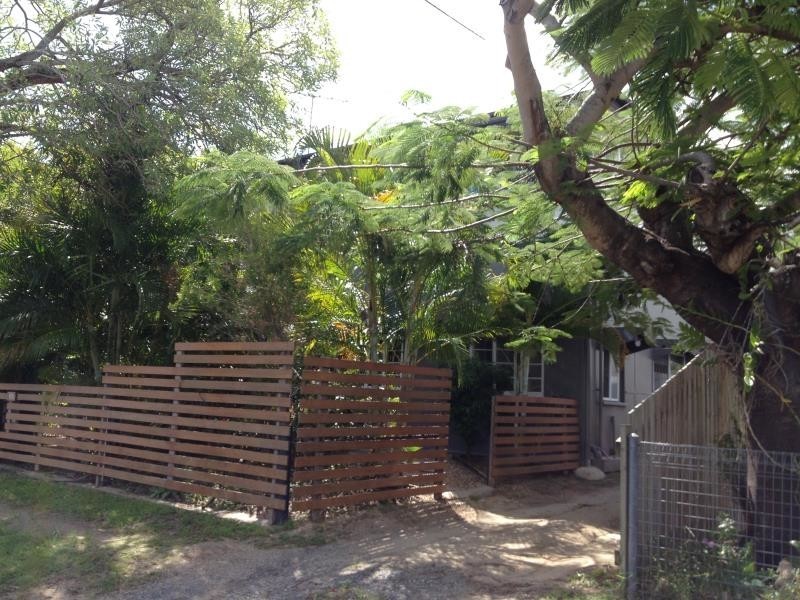 8/246 William Street, Allenstown QLD 4700